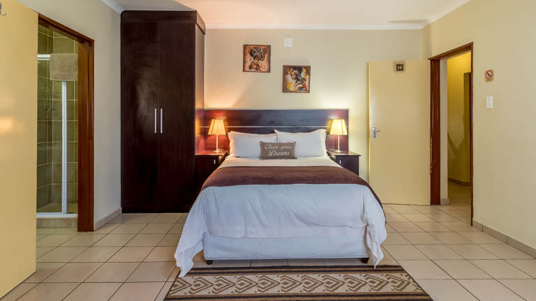 Gannet Place Self-Catering Room